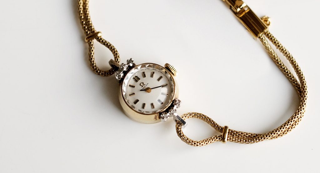 大人の女性の象徴 憧れのヴィンテージウォッチ シエナロゼがセレクトする 女性らしさをまとう腕時計 Vol 2 株式会社サンポークリエイト 公式サイト アネモネ シエナ